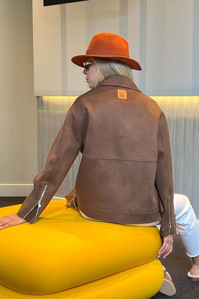Suede beige de Weimar asymmetrical jacket - Image 3